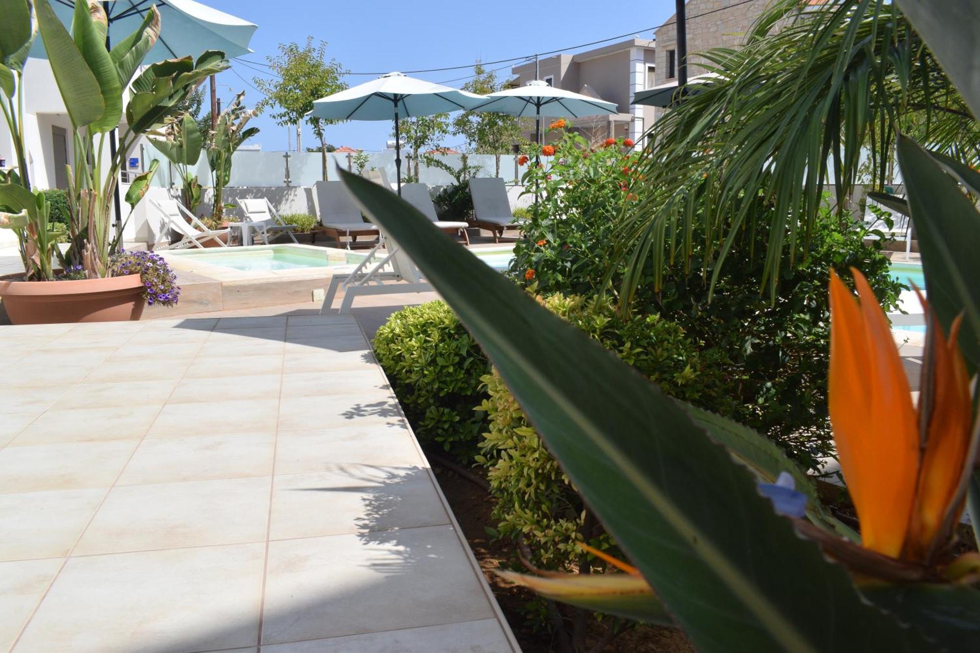 Four Seasons Homes Stalos Exterior photo